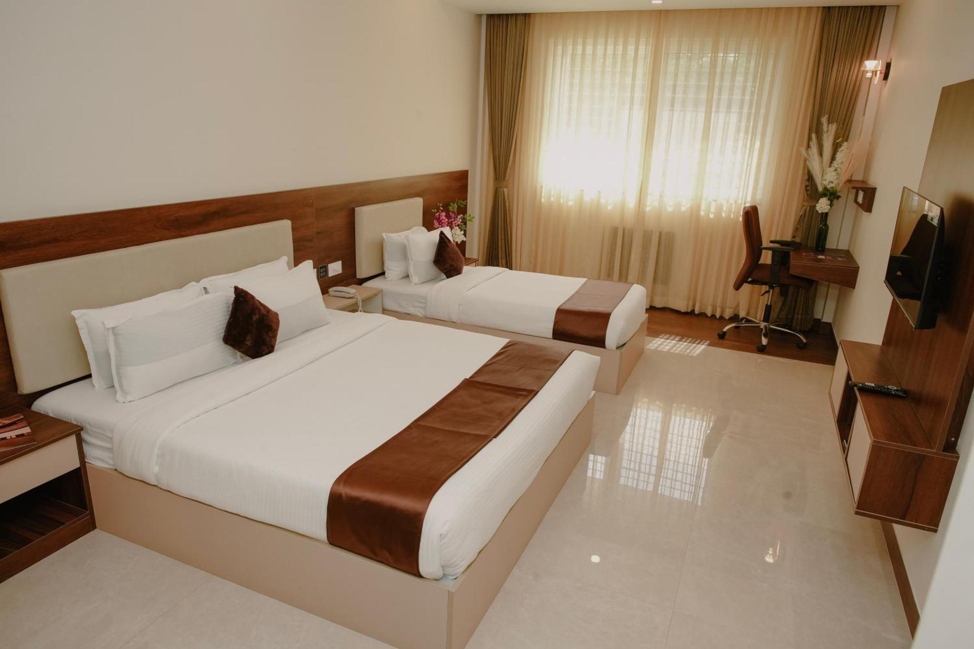 فندق The King'S Meadows Golhalli المظهر الخارجي الصورة